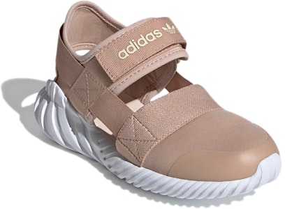 (PS) adidas Doom Sandal J 'Ash Pearl' Wanita FV7599 Lookbook (PS) adidas Doom Sandal J 'Ash Pearl' Wanita FV7599