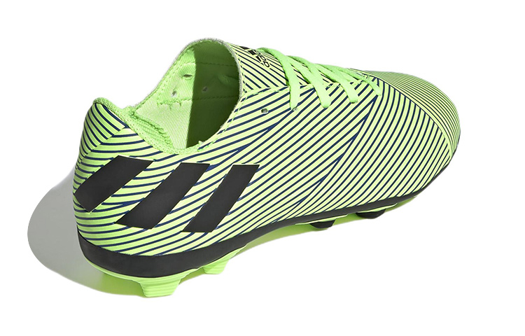Lookbook 兒童 adidas Nemeziz 19.4 彈性運動 場地防滑輕巧足球鞋 綠黑