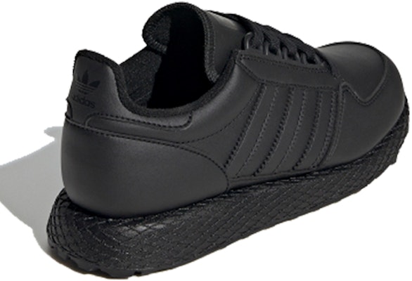 大童 adidas originals Forest Grove J 耐磨低筒運動休閒鞋 黑色 Shop 大童 adidas originals Forest Grove J 耐磨低筒運動休閒鞋 黑色