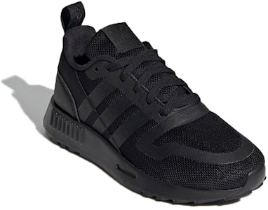 中童 adidas originals Multix 低筒 兒童跑步鞋 黑 Lookbook 中童 adidas originals Multix 低筒 兒童跑步鞋 黑
