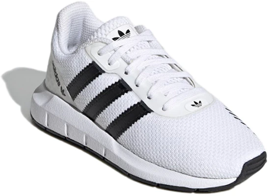 (PS) adidas Originals Swift Run RF ''Bianco Nero'' FW2343 Lookbook (PS) adidas Originals Swift Run RF ''Bianco Nero'' FW2343