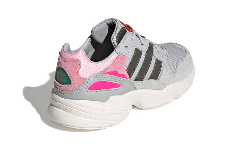 Shop (PS) adidas Originals Yung-96 Chaussures Gris/Rose ''Noir'' EF9265