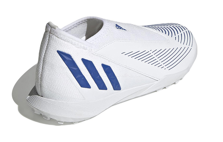 Shop 兒童 adidas Predator Edge.3 合成草地 防滑耐磨輕便 足球鞋 白藍