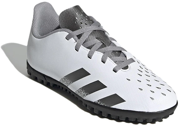 兒童 adidas Predator Freak.4 合成草地 防滑輕便耐磨 足球鞋 白黑 Lookbook 兒童 adidas Predator Freak.4 合成草地 防滑輕便耐磨 足球鞋 白黑