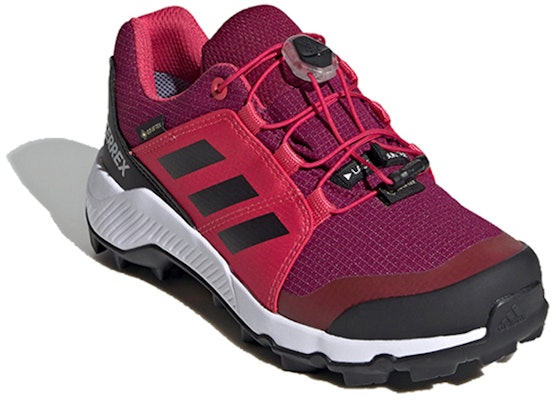 兒童 adidas Terrex Gore-Tex 粉紫黑 Lookbook 兒童 adidas Terrex Gore-Tex 粉紫黑