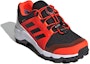 Shop (PS) Sneakers Mendaki adidas Terrex Gore-Tex 'Hitam Solar Merah' FW9759