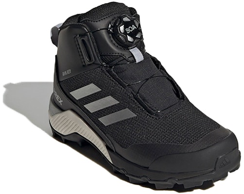 (PS) adidas Terrex Winter Mid Boa Hiking Shoes 'Hitam Perak Metalik' FU7272 Lookbook (PS) adidas Terrex Winter Mid Boa Hiking Shoes 'Hitam Perak Metalik' FU7272