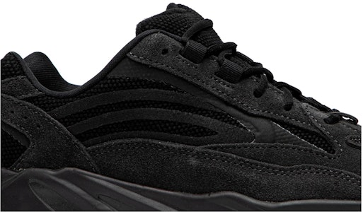 (PS) adidas Yeezy Boost 700 V2 'Vanta' Sepatu Sneakers FU6695 Order (PS) adidas Yeezy Boost 700 V2 'Vanta' Sepatu Sneakers FU6695