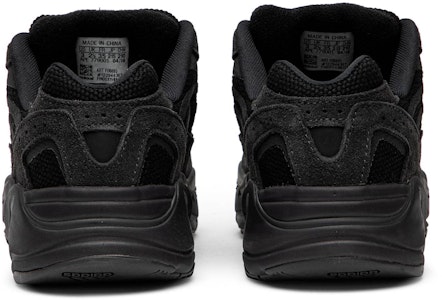 (PS) adidas Yeezy Boost 700 V2 'Vanta' Sepatu Sneakers FU6695 Details for (PS) adidas Yeezy Boost 700 V2 'Vanta' Sepatu Sneakers FU6695