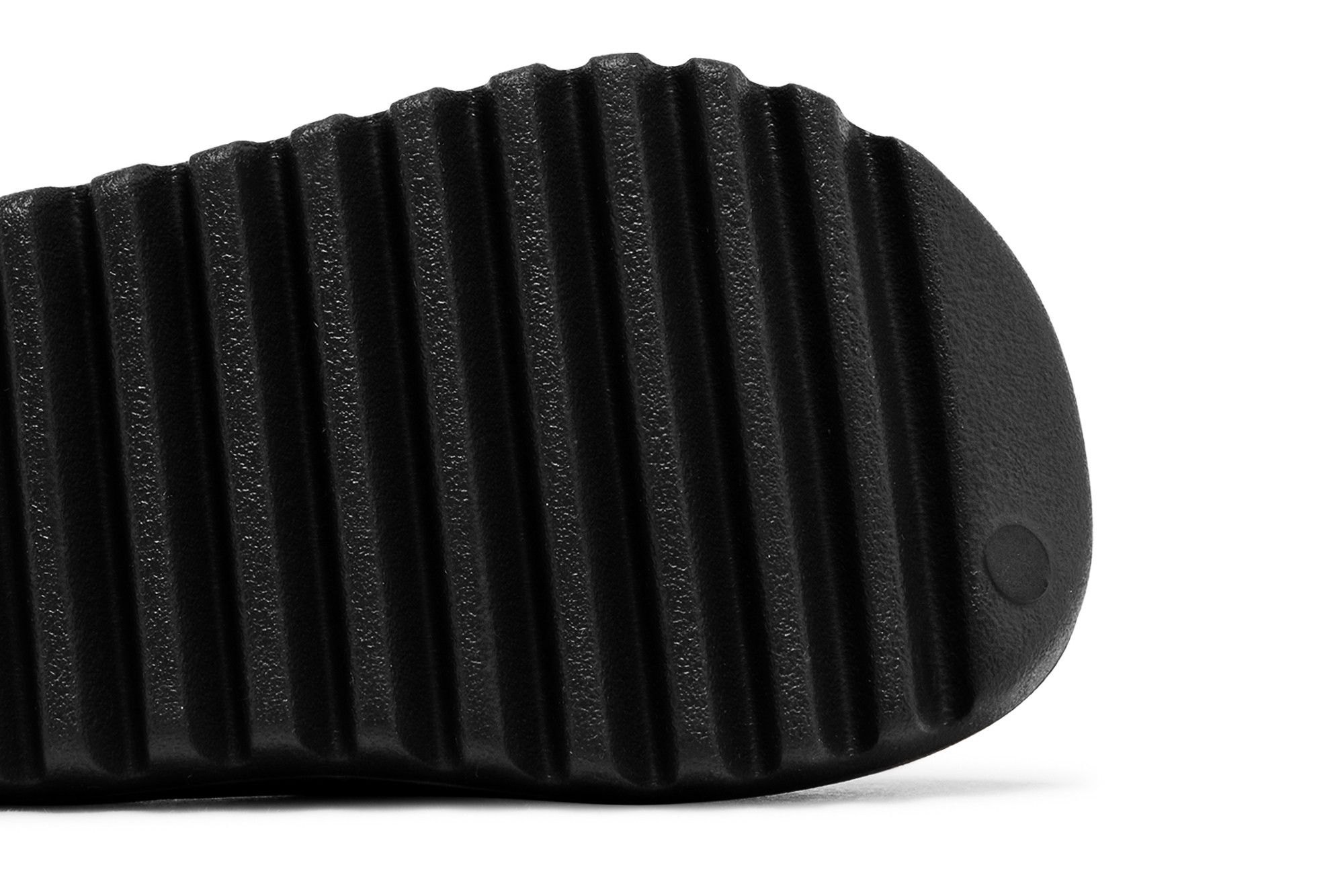 Purchase (PS) adidas Yeezy Slides ''Dark Onyx'' Noir Foncé ID5104
