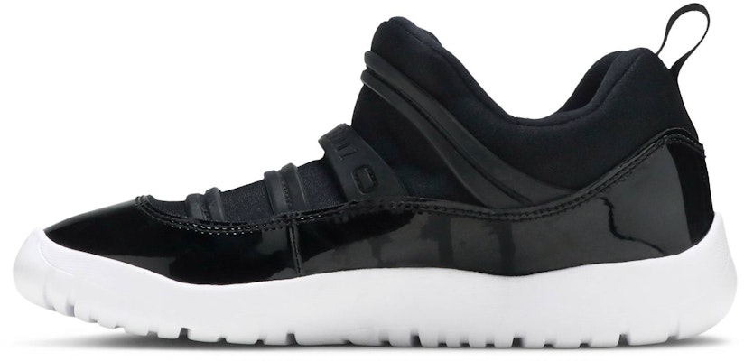 (Preschool) Air Jordan 11 Retro Little Flex 'Black' BQ7101-002 Lookbook (Preschool) Air Jordan 11 Retro Little Flex 'Black' BQ7101-002