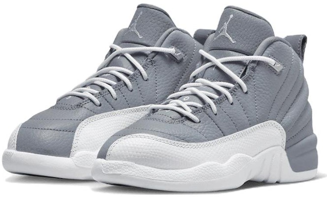 (PS) Air Jordan 12 Retro 'Stealth' Pria Premium Sneakers 151186-015 Lookbook (PS) Air Jordan 12 Retro 'Stealth' Pria Premium Sneakers 151186-015