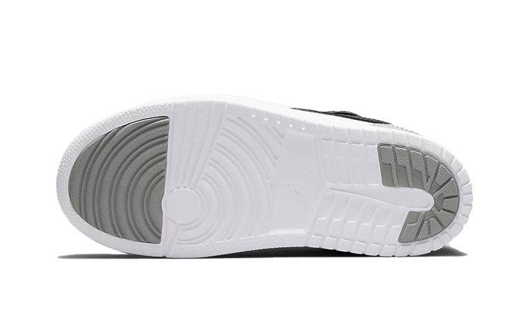 Details for (PS) エア ジョーダン 1 ロー ALT 黒/灰 BQ6066-052