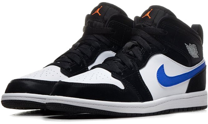 (PS) Air Jordan 1 Mid 'Hitam Racer Biru' 640734-084 Lookbook (PS) Air Jordan 1 Mid 'Hitam Racer Biru' 640734-084