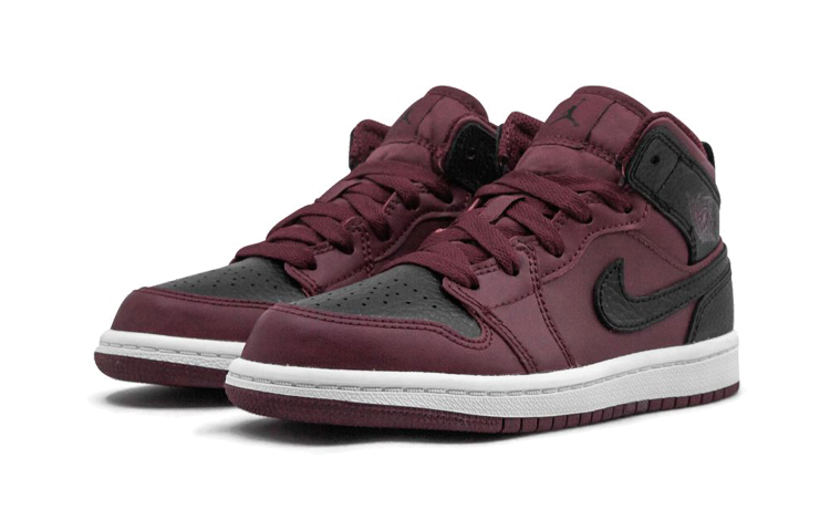 Lookbook (PS) エアジョーダン1 MID チームレッド/ブラック 640734-601