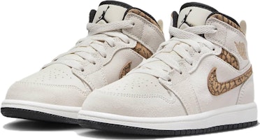 (PS) Air Jordan 1 Mid SE 'Coklat Gajah' DZ5370-102 Lookbook (PS) Air Jordan 1 Mid SE 'Coklat Gajah' DZ5370-102