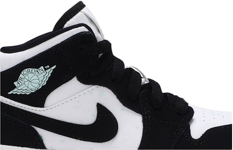 (PS) Air Jordan 1 Mid SE 'Glow in the Dark Panda' Lelaki Wanita Retro. BQ6932-103 Order (PS) Air Jordan 1 Mid SE 'Glow in the Dark Panda' Lelaki Wanita Retro. BQ6932-103