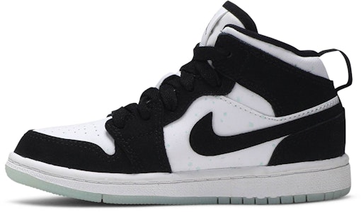 (PS) Air Jordan 1 Mid SE 'Glow in the Dark Panda' Lelaki Wanita Retro. BQ6932-103 Lookbook (PS) Air Jordan 1 Mid SE 'Glow in the Dark Panda' Lelaki Wanita Retro. BQ6932-103