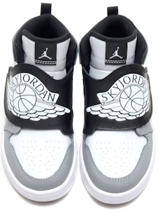 (PS) Air Jordan 1 Logo Langit 'Kelabu Hitam Putih' BQ7197-102 Shop (PS) Air Jordan 1 Logo Langit 'Kelabu Hitam Putih' BQ7197-102