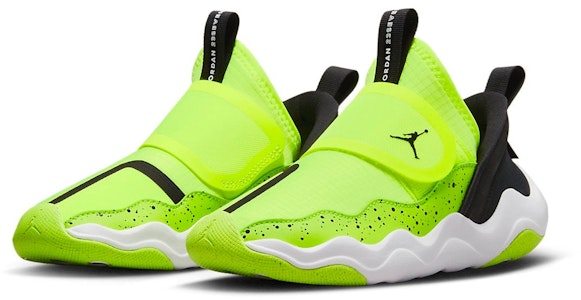 (PS) Air Jordan 23/7 'Volt Negro' DQ9293-701 Lookbook (PS) Air Jordan 23/7 'Volt Negro' DQ9293-701