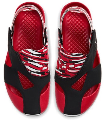 (PS) Air Jordan Flare 'Hitam University Merah' CI7849-016 Lookbook (PS) Air Jordan Flare 'Hitam University Merah' CI7849-016