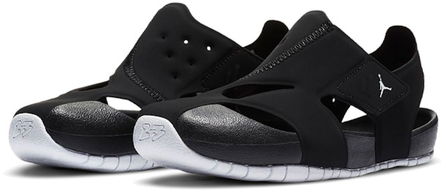 (PS) Air Jordan Flare 'Hitam Putih' CI7849-001 Lookbook (PS) Air Jordan Flare 'Hitam Putih' CI7849-001