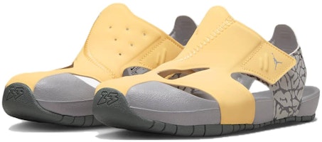 (PS) Air Jordan Flare 'Emas Topaz Kelabu Tech' CI7849-700 Lookbook (PS) Air Jordan Flare 'Emas Topaz Kelabu Tech' CI7849-700