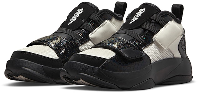 (PS) Air Jordan Zion 2 'Hitam Putih' DX5418-001 Lookbook (PS) Air Jordan Zion 2 'Hitam Putih' DX5418-001