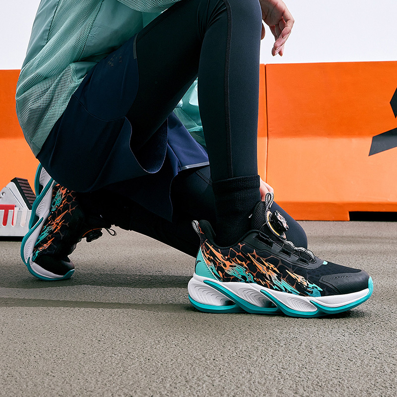 Details for (Preschool) Anta 3.0 Low 'Black Green' 312335511-3