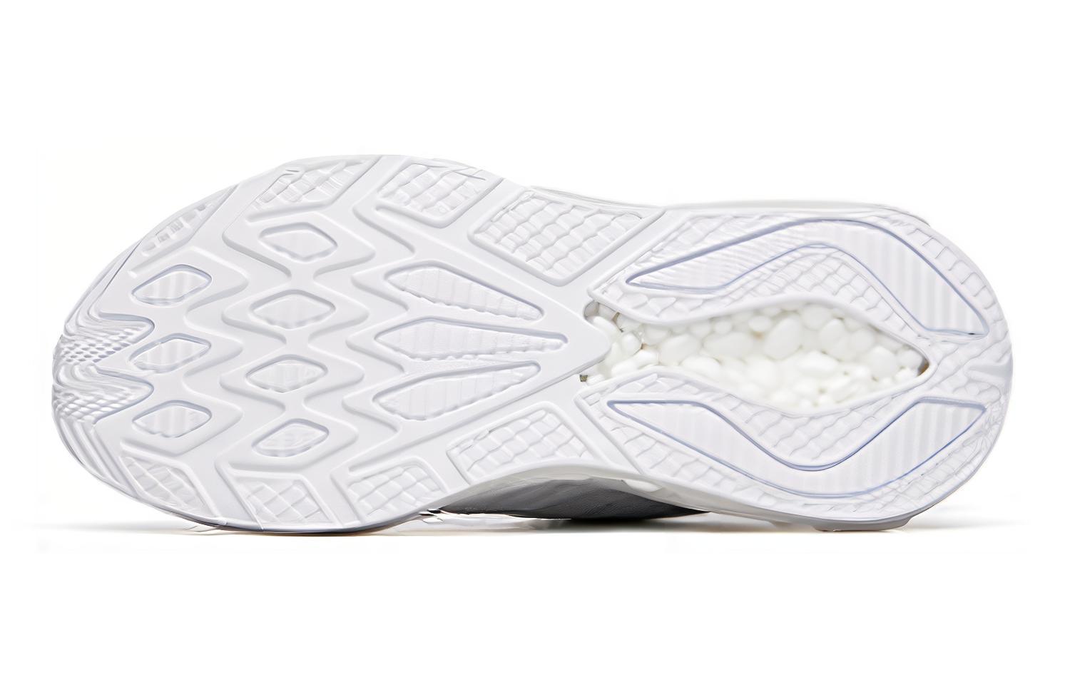 Details for (Preschool) Anta Breathable Capsule Running Shoe 'White Silver Grey' 312225511-6