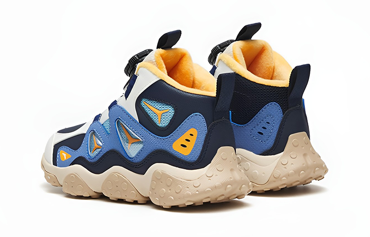 Lookbook (Preschool) Anta Outdoor Casual Sneaker 'Black White Blue Velvety' A312249904-2