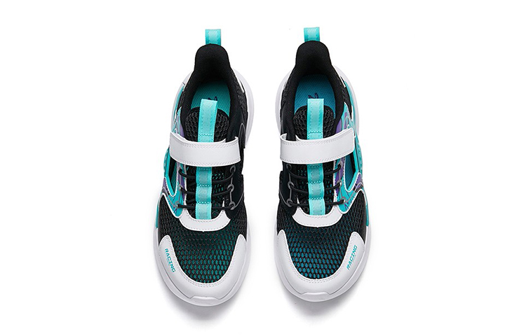 Lookbook (PS) Sandal Anta 'Hitam Putih Hijau' 312226919-3