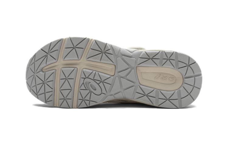 Shop 中童 Asics Contend 減震耐磨 低筒 兒童跑步鞋 米灰