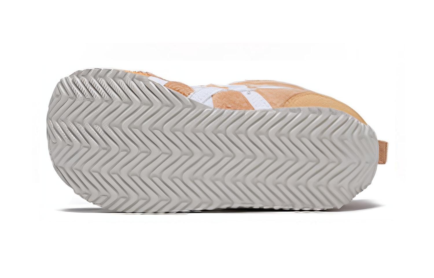 Shop (PS) ASICS Corsair Sneaker 1144A162-200