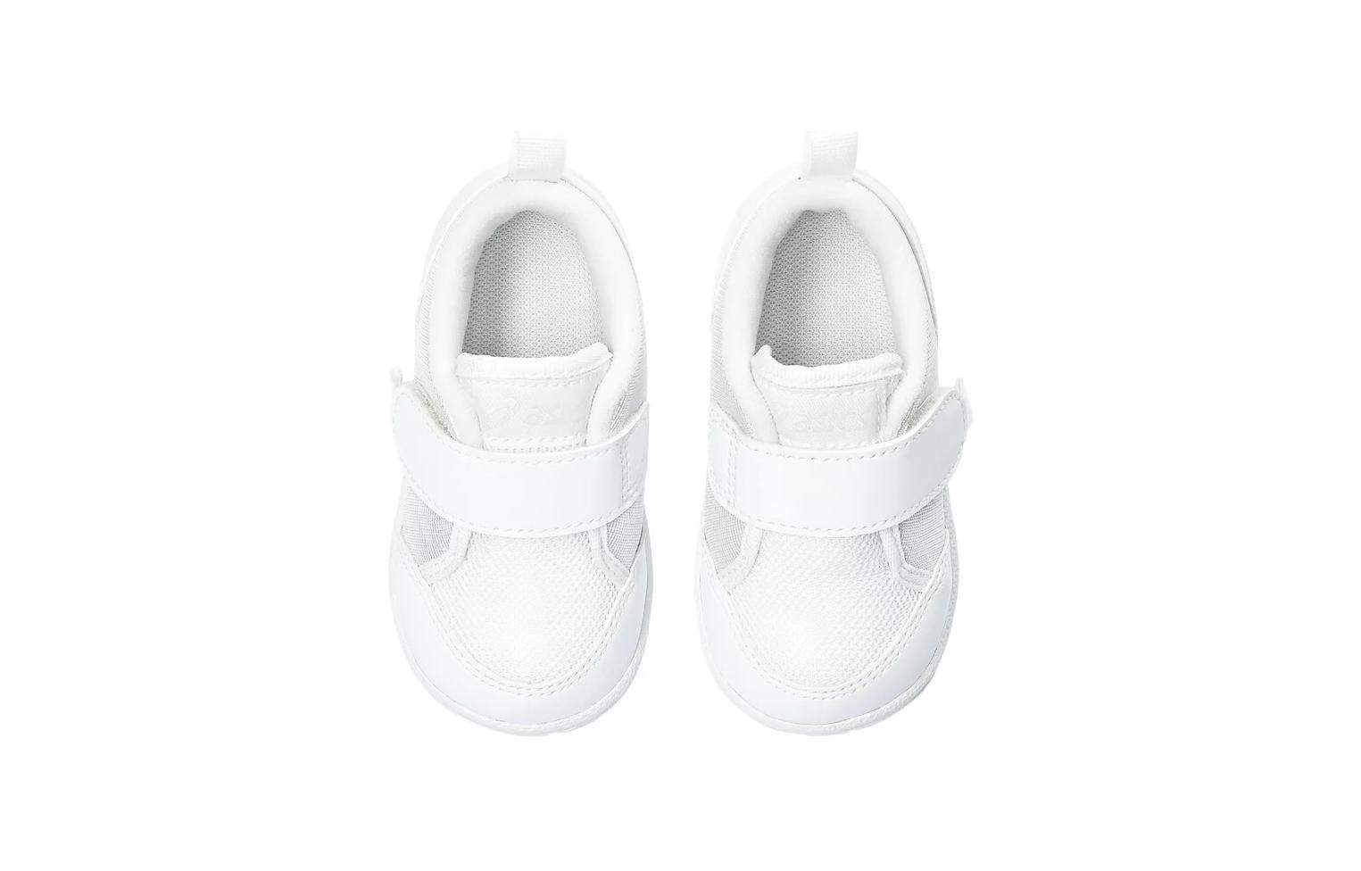 Shop (Preschool) ASICS Uwabaki CP 'White' 1144A322-100