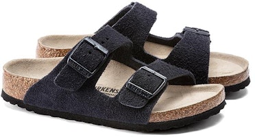 (PS) Birkenstock 麂皮軟底扣帶拖鞋 '午夜藍 窄版限定' 1021733 Lookbook (PS) Birkenstock 麂皮軟底扣帶拖鞋 '午夜藍 窄版限定' 1021733