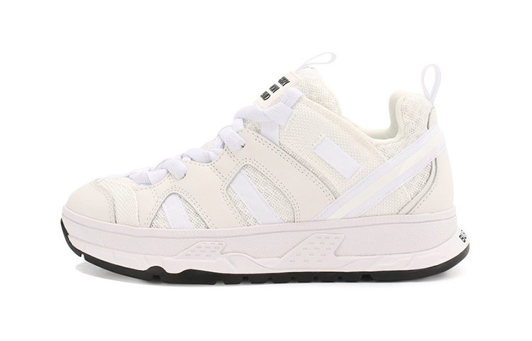 Buy (PS) Burberry 'Zapatilla Versátil de Moda Blanca' 8018857