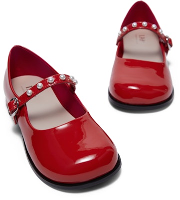 (PS) CHARLES & KEITH Mary Jane "Correa de Perlas" CK9-71850008 Lookbook (PS) CHARLES & KEITH Mary Jane "Correa de Perlas" CK9-71850008