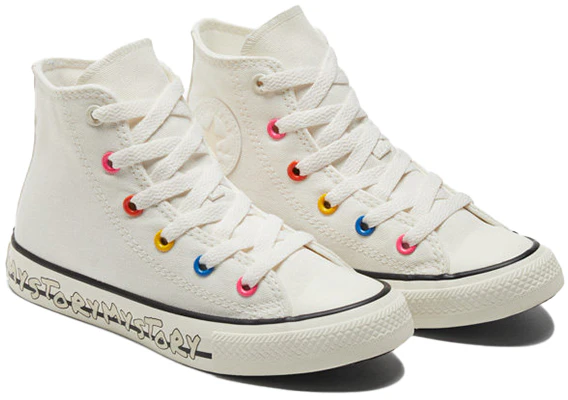 中童 Converse All Star系列 Chuck Taylor 高筒 帆布鞋 米白 Lookbook 中童 Converse All Star系列 Chuck Taylor 高筒 帆布鞋 米白