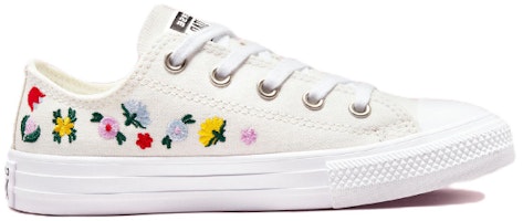 (PS) コンバース チャックテイラー ロー "花刺繍" (Konbāsu Chakku Teirā Rō "Hana Shishū") A02211C Order (PS) コンバース チャックテイラー ロー "花刺繍" (Konbāsu Chakku Teirā Rō "Hana Shishū") A02211C
