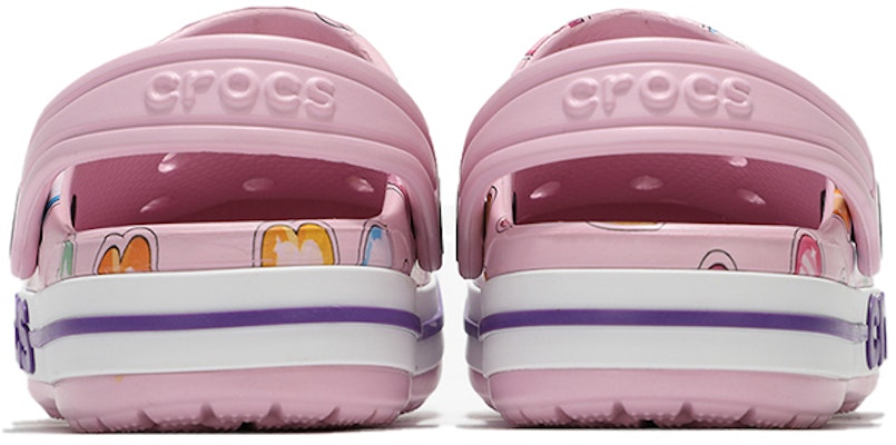 兒童 Crocs Classic Clog 克洛克斯經典木屐 彩色愛心圖案洞洞鞋 芭蕾粉 Lookbook 兒童 Crocs Classic Clog 克洛克斯經典木屐 彩色愛心圖案洞洞鞋 芭蕾粉