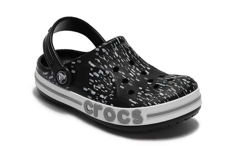 Lookbook 兒童 Crocs Classic Clog 克樂克 雙色沙灘洞洞休閒涼鞋 黑灰