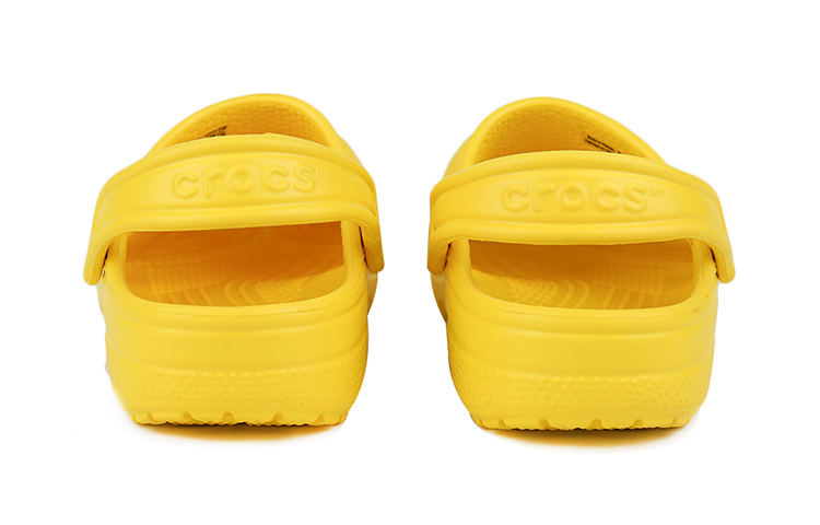 Lookbook (PS) Sandalias Crocs Clásicas Pequeñas Amarillas 204536-7C1