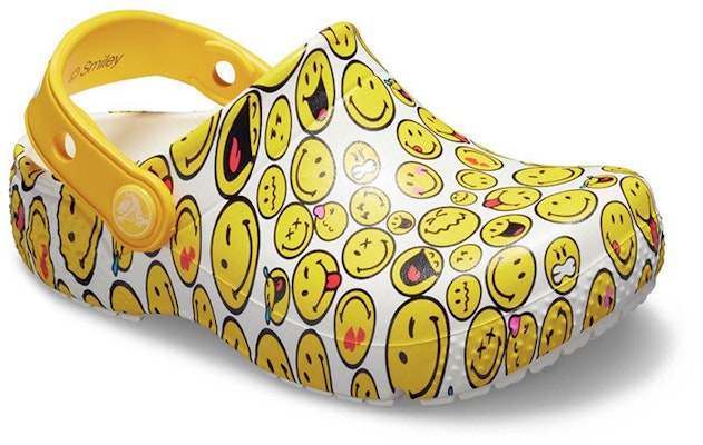 (PS) Crocs 趣味实验室 笑脸拖鞋 '黄色' 205767-90H Lookbook (PS) Crocs 趣味实验室 笑脸拖鞋 '黄色' 205767-90H