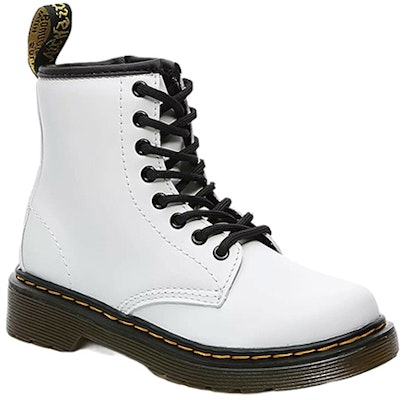 (Preschool) Dr. Martens 1460 Romario Martin Boots K White 25811100 Lookbook (Preschool) Dr. Martens 1460 Romario Martin Boots K White 25811100