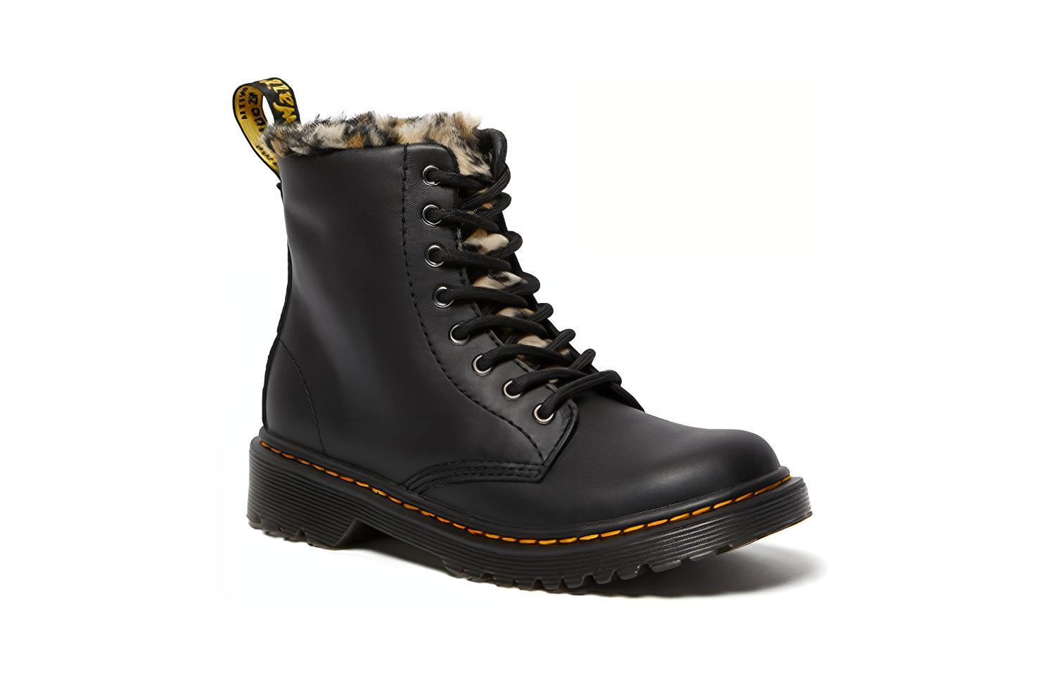 Lookbook (Preschool) Dr. Martens Junior 1460 Fleece Lined Boots 'Black' 26044001