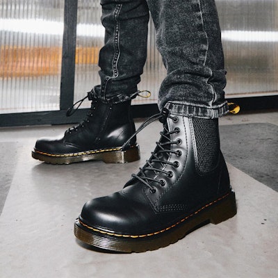 (Preschool) Dr. Martens Junior 1460 Harper Minimalistic Casual Martin boots Black 27081001 Sizing (Preschool) Dr. Martens Junior 1460 Harper Minimalistic Casual Martin boots Black 27081001