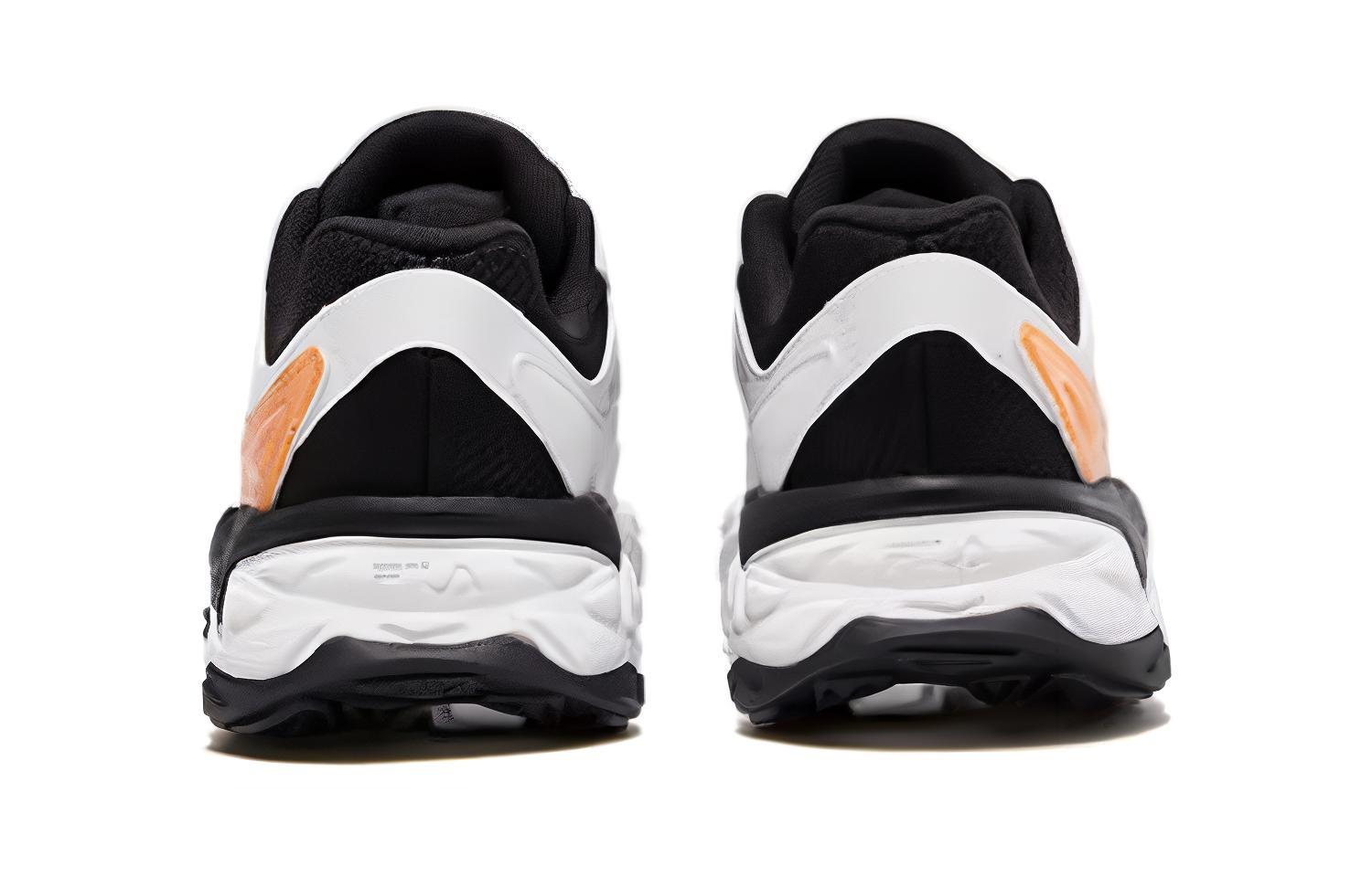 Shop (PS) Sepatu Atletik FILA BOA 'Putih Oranye Hitam' K14B342503FNW