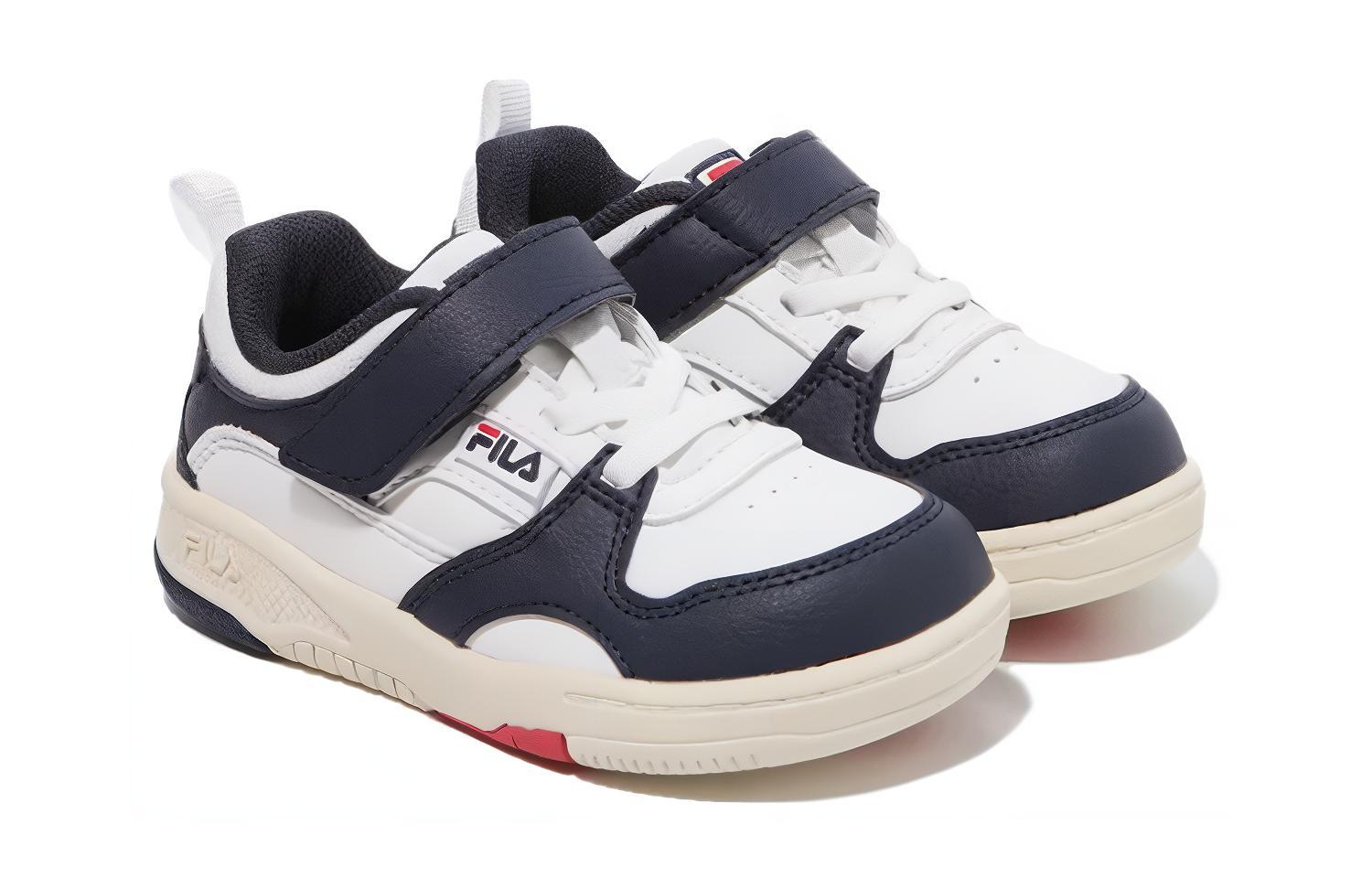 Lookbook (Preschool) FILA Classic Low 'Black White' 3XM02370F_150