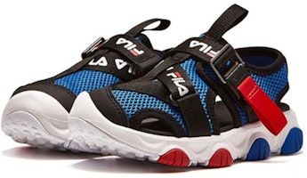 中童 FILA斐乐 耐磨回彈兒童涼鞋 黑藍 Lookbook 中童 FILA斐乐 耐磨回彈兒童涼鞋 黑藍